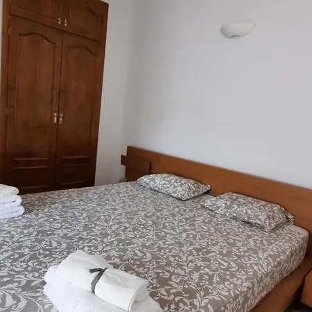 A Llanca Apartment *